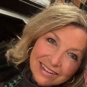 Meet your Posher, Janelle